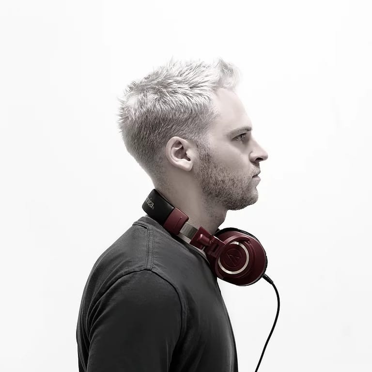 Mark Siegel