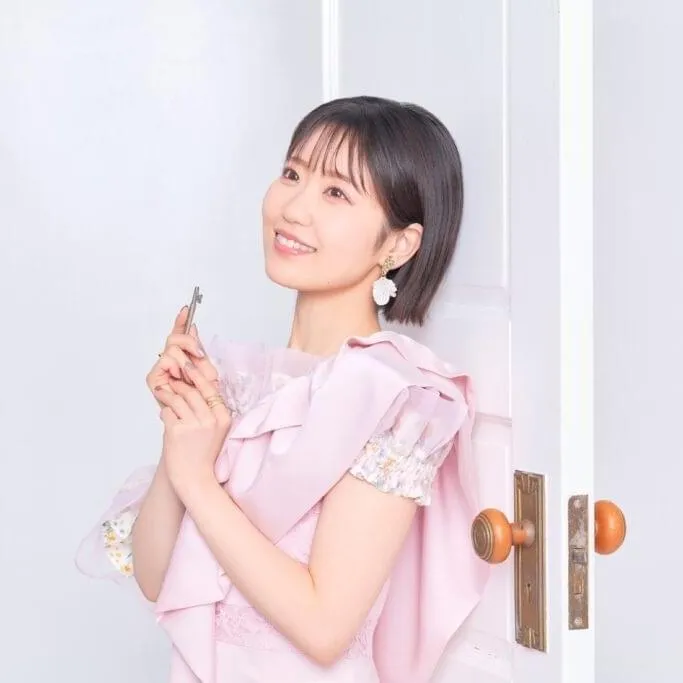 東山奈央 (Nao Toyama)