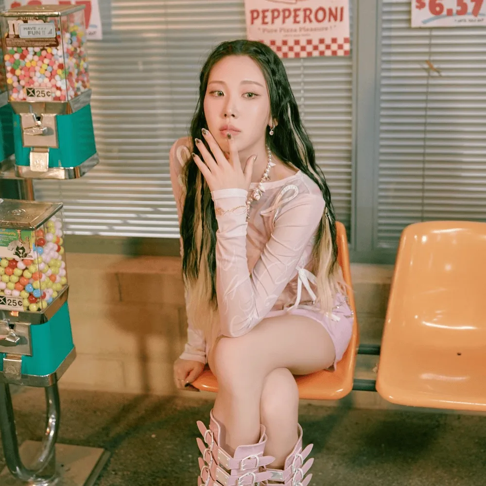 Nayun (MOMOLAND)