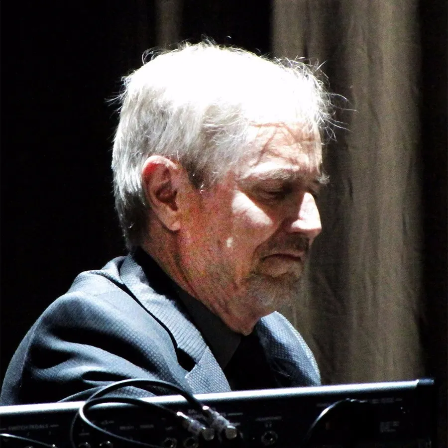Neil Larsen