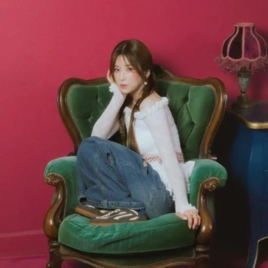 PARK CHORONG (박초롱)