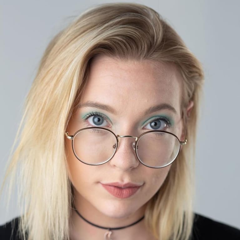 Phoebe Scott