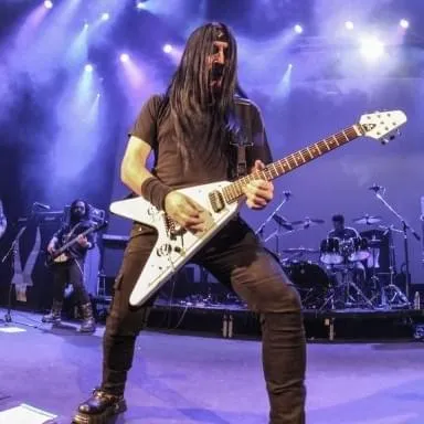 Robert Álvarez