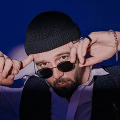 Роман Бестселлер (Roman Bestseller)