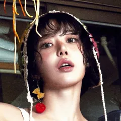 宮脇咲良 (Sakura Miyawaki)