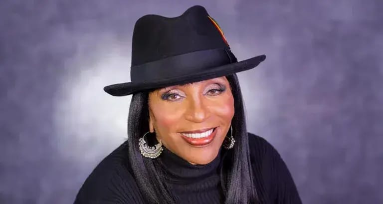 Sandra Crouch