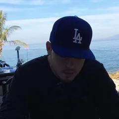 Sascha Stone Guttfreund