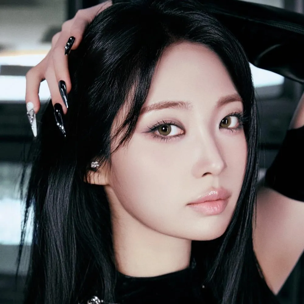 Sihyeon (EVERGLOW)