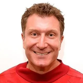 Simon Pryce