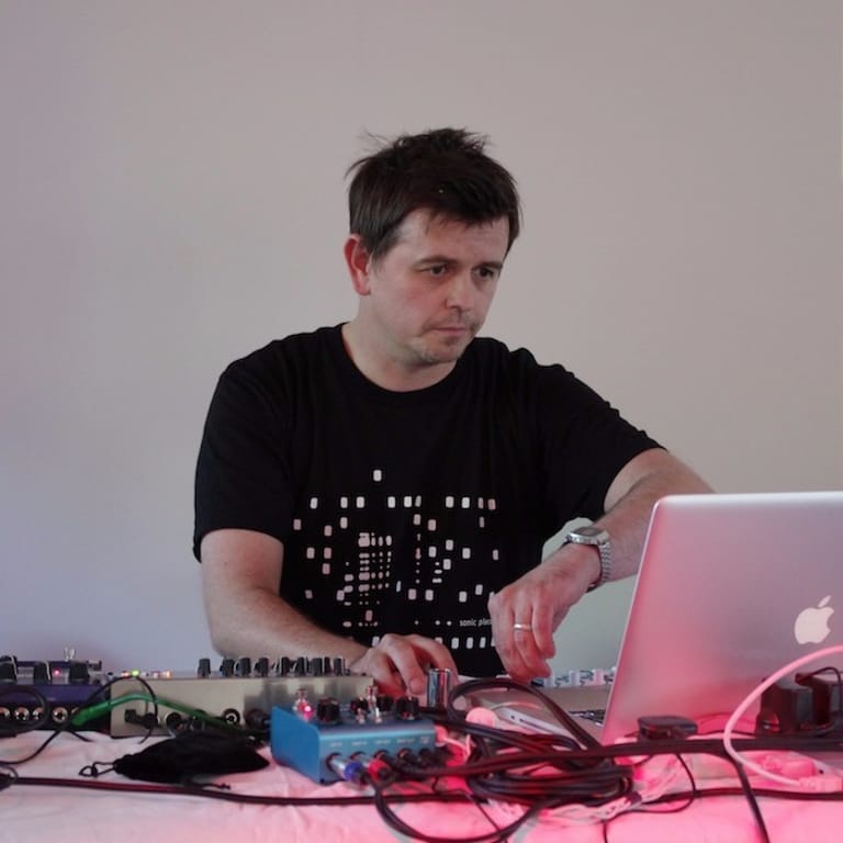 Simon Scott