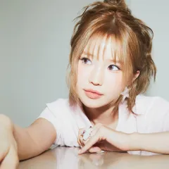 SONG HA YOUNG (송하영)