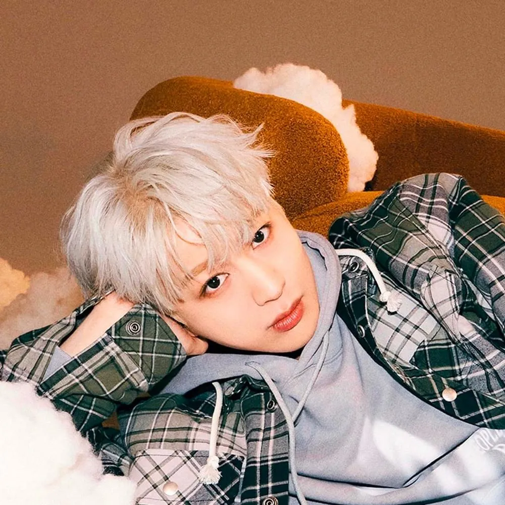 SONG (iKON)