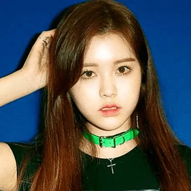 Soyee (소이) (gugudan)