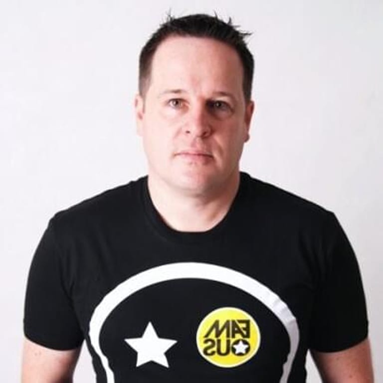 Steve Hill (DJ)