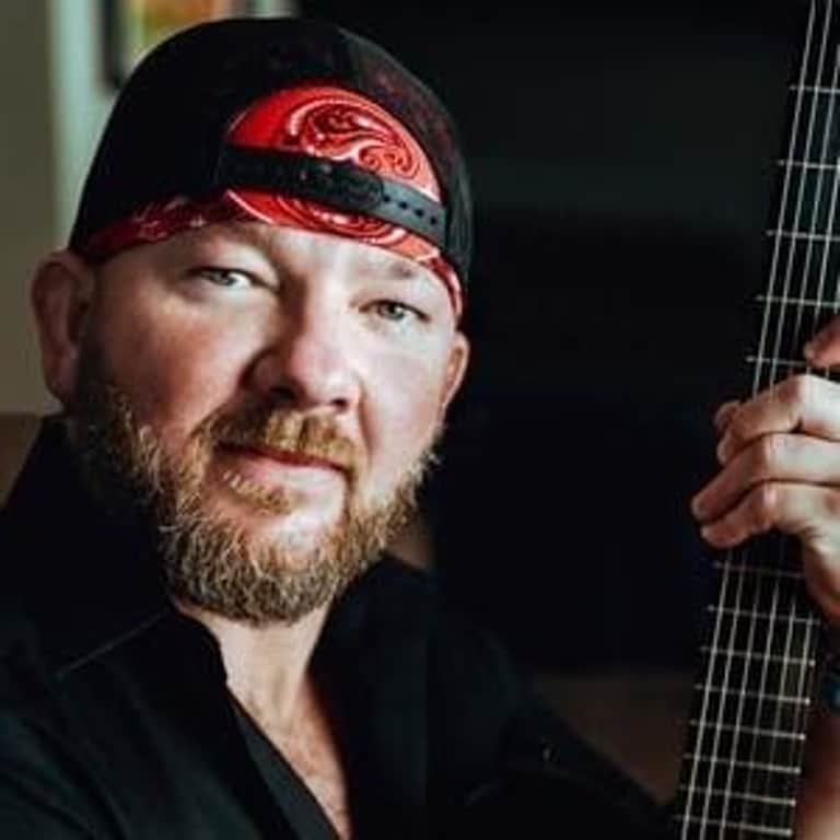 Stoney LaRue