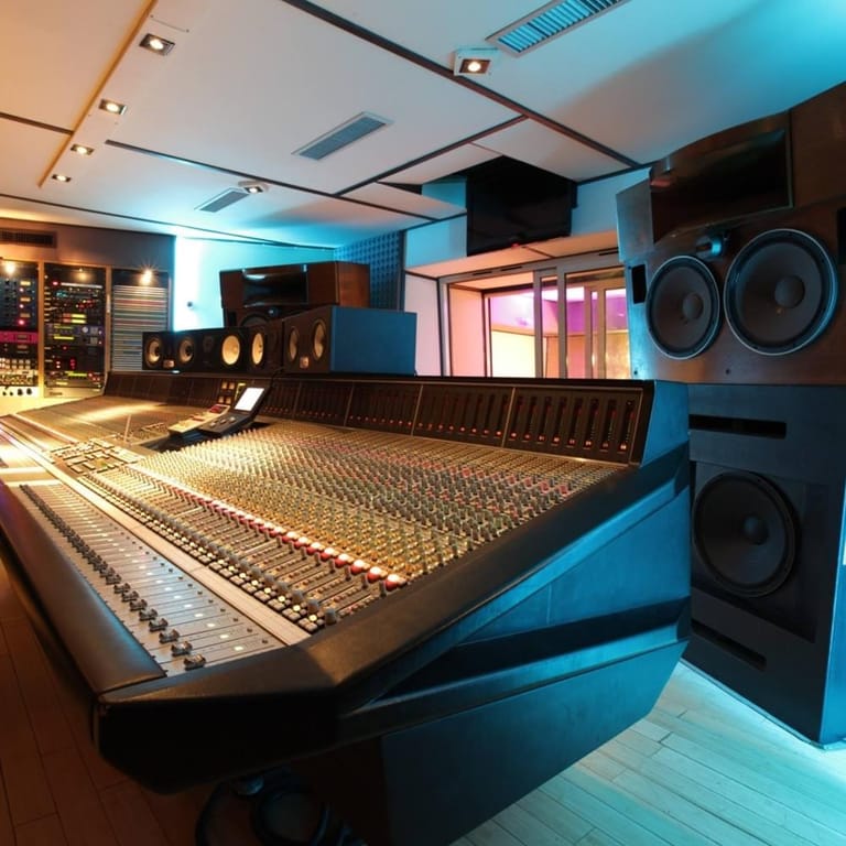 Studio Twin