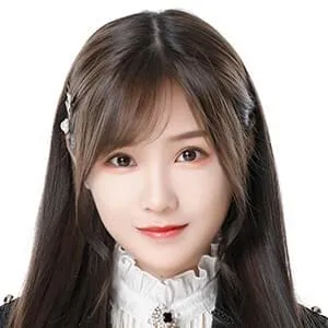 苏杉杉 (Su ShanShan)