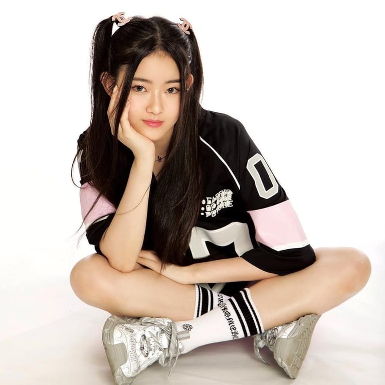 Suyeon (VVUP)