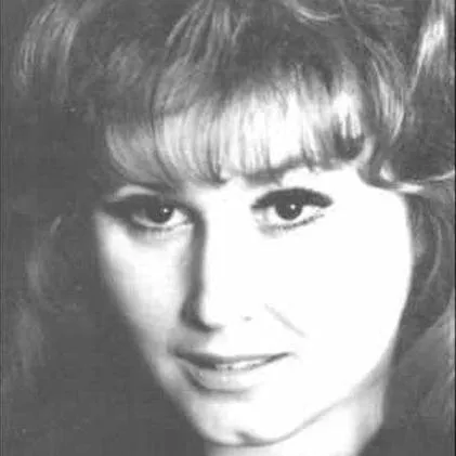 Sylvia Dee