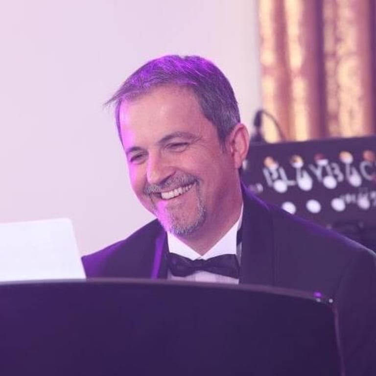 Tarık Sezer