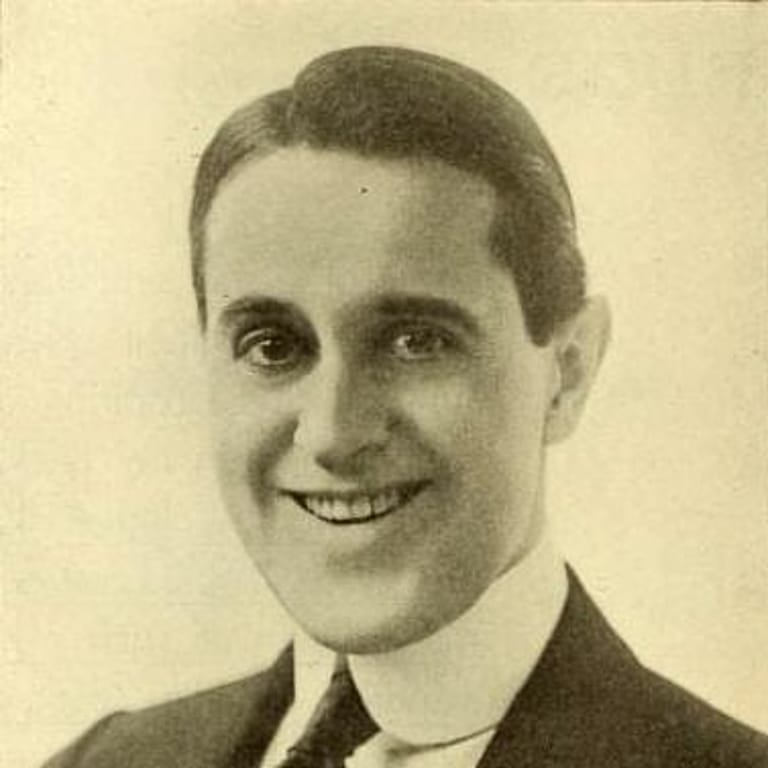 Taylor Holmes