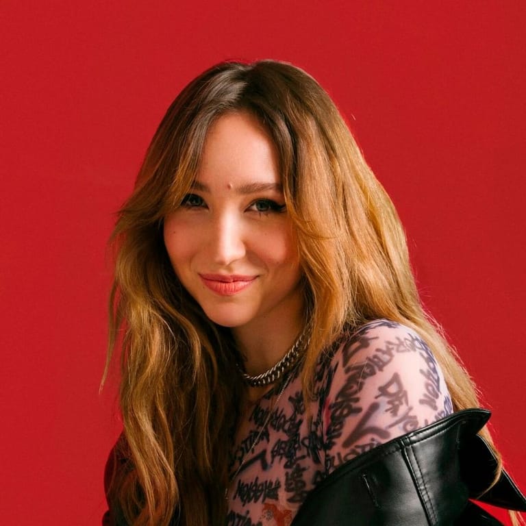 Tessa B.