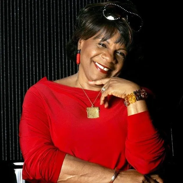 Tina Fabrique