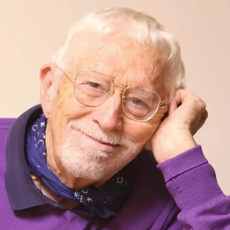 Tom Jones (Playwright)