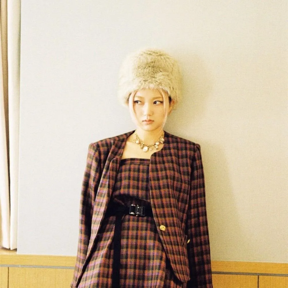 UNE (으네)