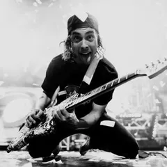 Vic Fuentes