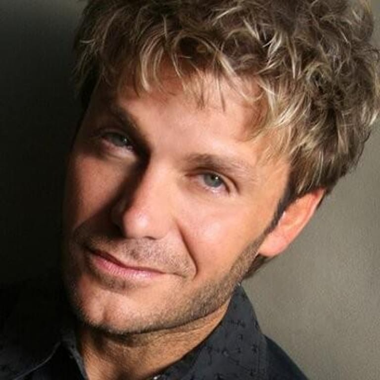 Vic Mignogna