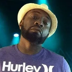 Walter “Mucho” Scott