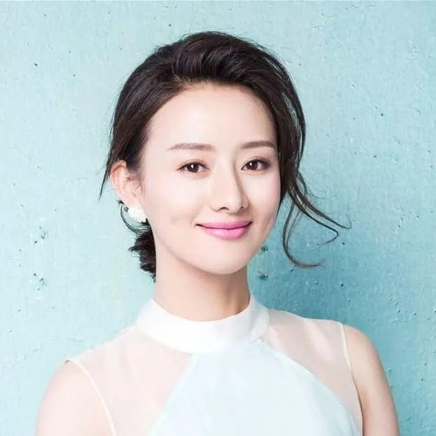 王靖云 (Wang Jing Yun)