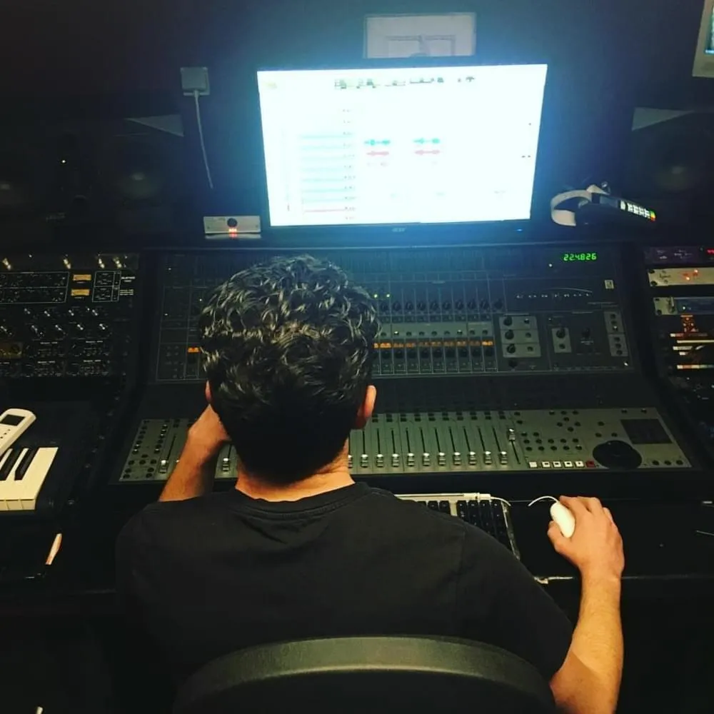 Yaya OnTheTrack