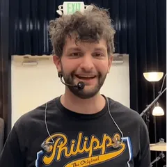 Yoav Landau - יואב לנדאו