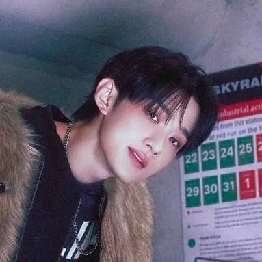 YONGSEUNG (VERIVERY)