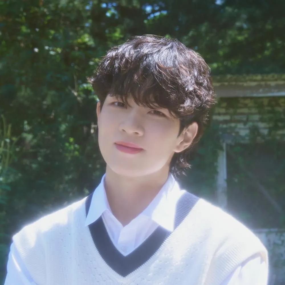 Yoo Hwe Seung (유회승)