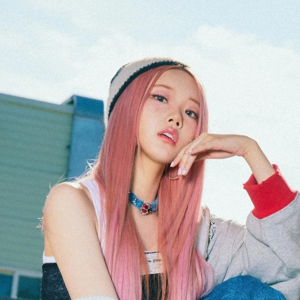 YOON CHAEWON (윤채원)