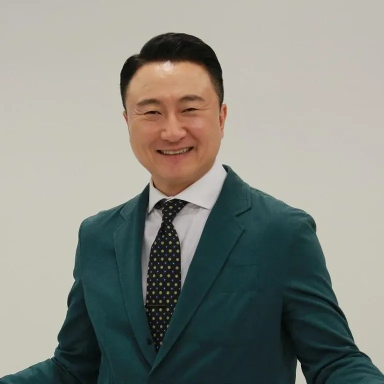 주영훈 (YoungHoon Joo)