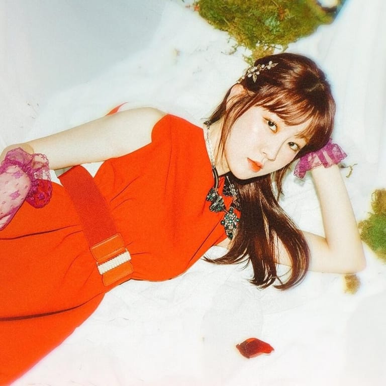 Yujeong (LABOUM)