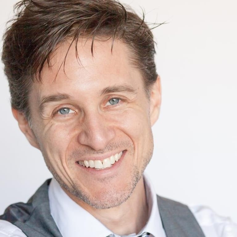 Yuri Lowenthal