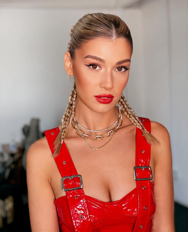 Alina Eremia (2)