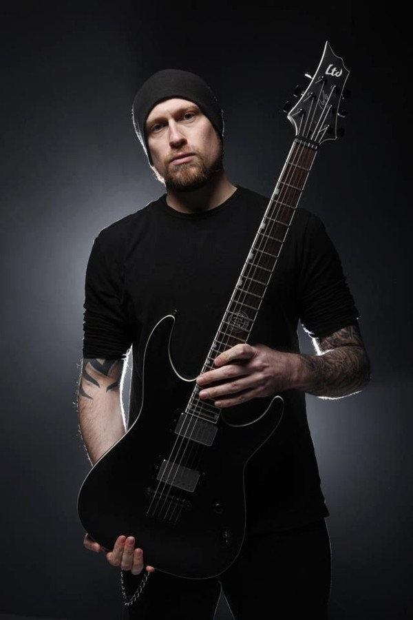 Andy James (9)