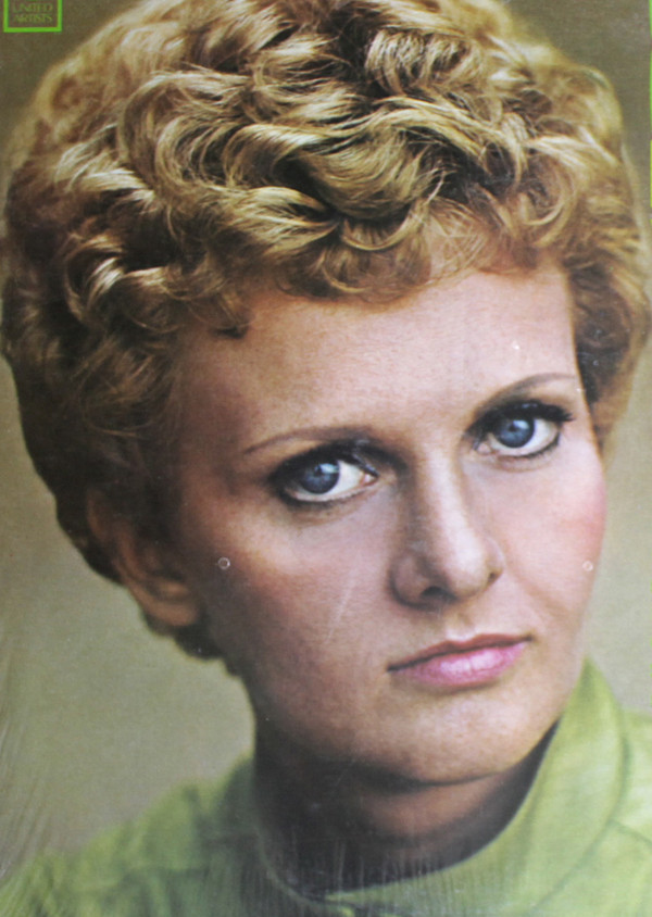 Bobbi Martin