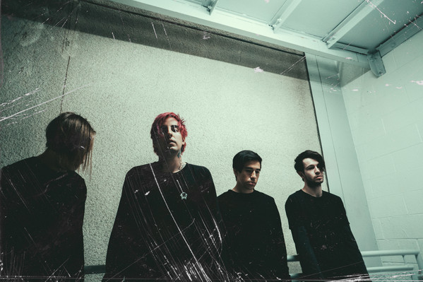 Capsize (3)