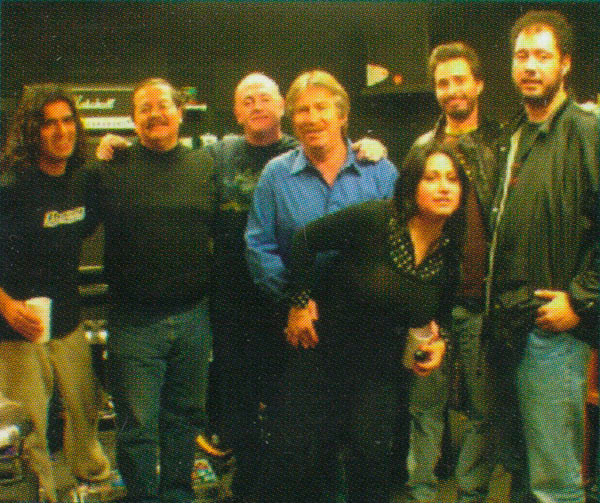 Cast (8)