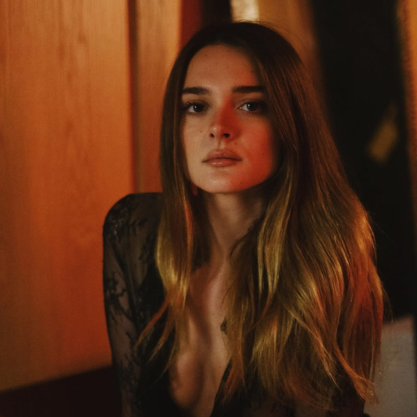 Charlotte Lawrence (2)