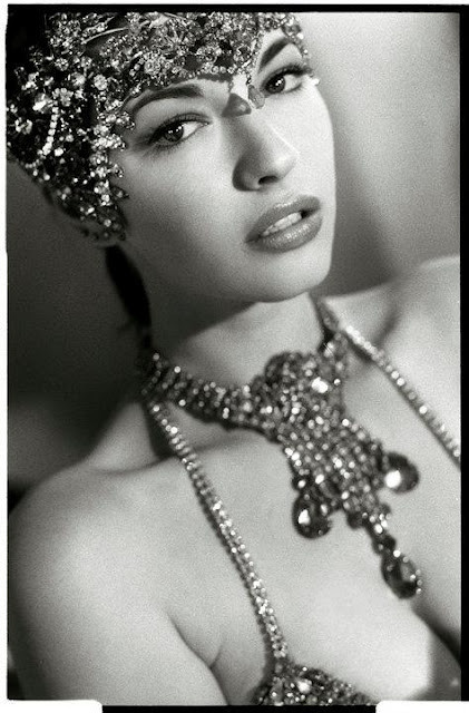 Chrysta Bell