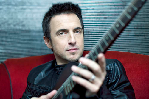 Colin James (2)