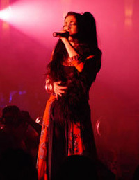 Dee Robert